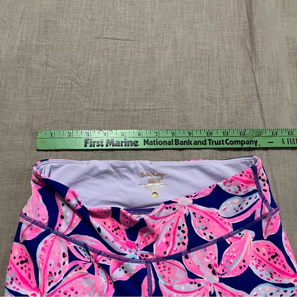 Lilly Pulitzer Luxletix Juliena Weekender Crop Royal Purple Wild Size Medium - Picture 7 of 9